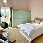 Domaine De Cascaret - Sleeps 16 - July - August Only *