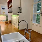 Domaine De Cascaret - Sleeps 16 - July - August Only * Montréal