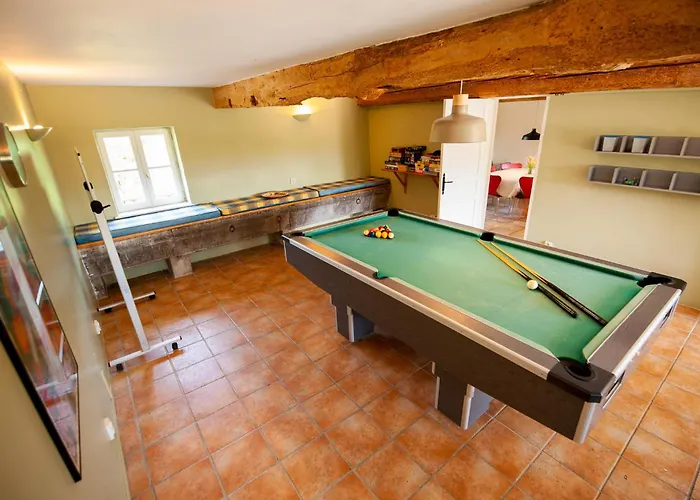 Domaine De Cascaret - Sleeps 16 - July - August Only