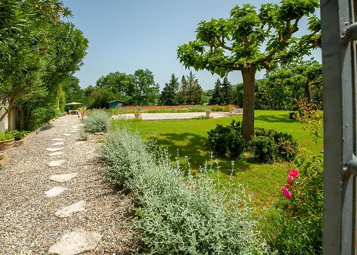 Villa Domaine De Cascaret - Sleeps 16 - July - August Only *